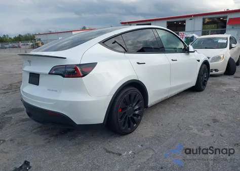 2022 Tesla Model Y Performance Dual Motor All-Wheel Drive from USA, damaged, VIN 7SAYGDEF5NF323622